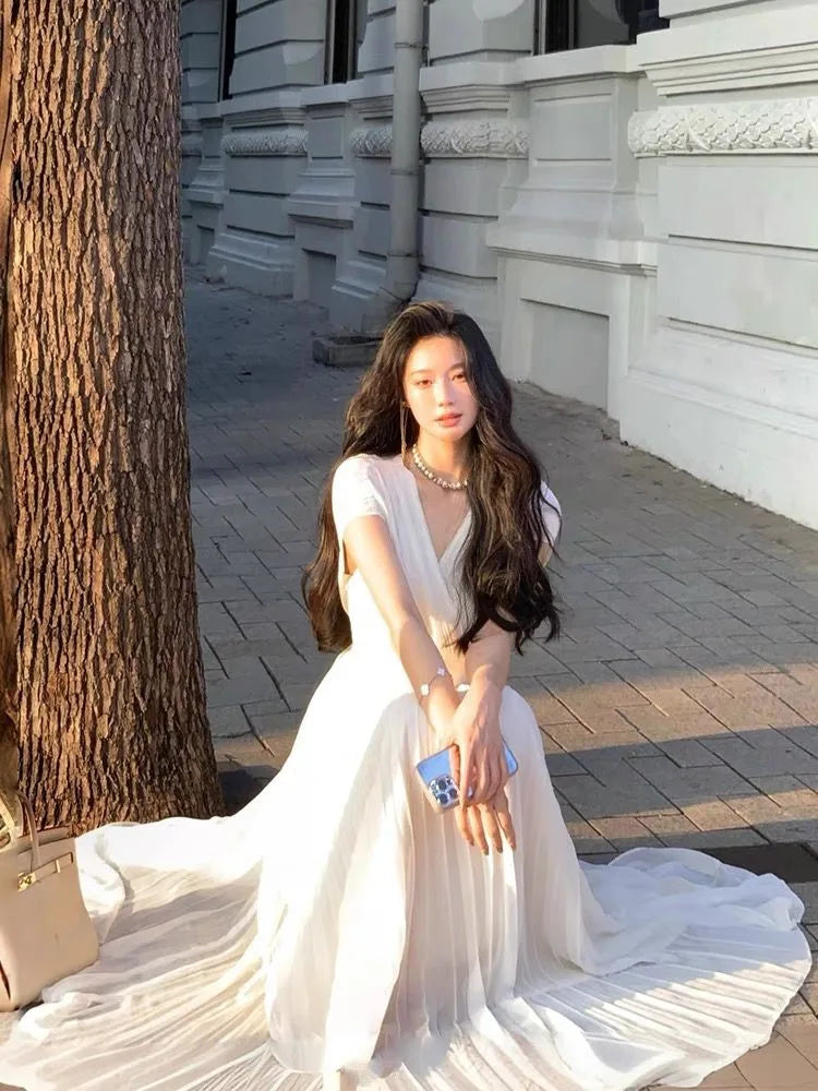 Summer Sonata: The Pleated Symphony for a Romantic Looka